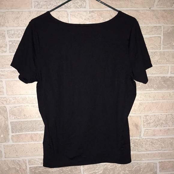 ✅east 5th essentials black short sleeve Tee - Picture 3 of 4